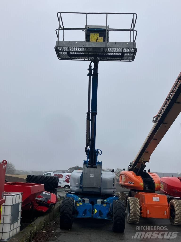 Genie Z 135/70 Iseliikuvad poomtõstukid