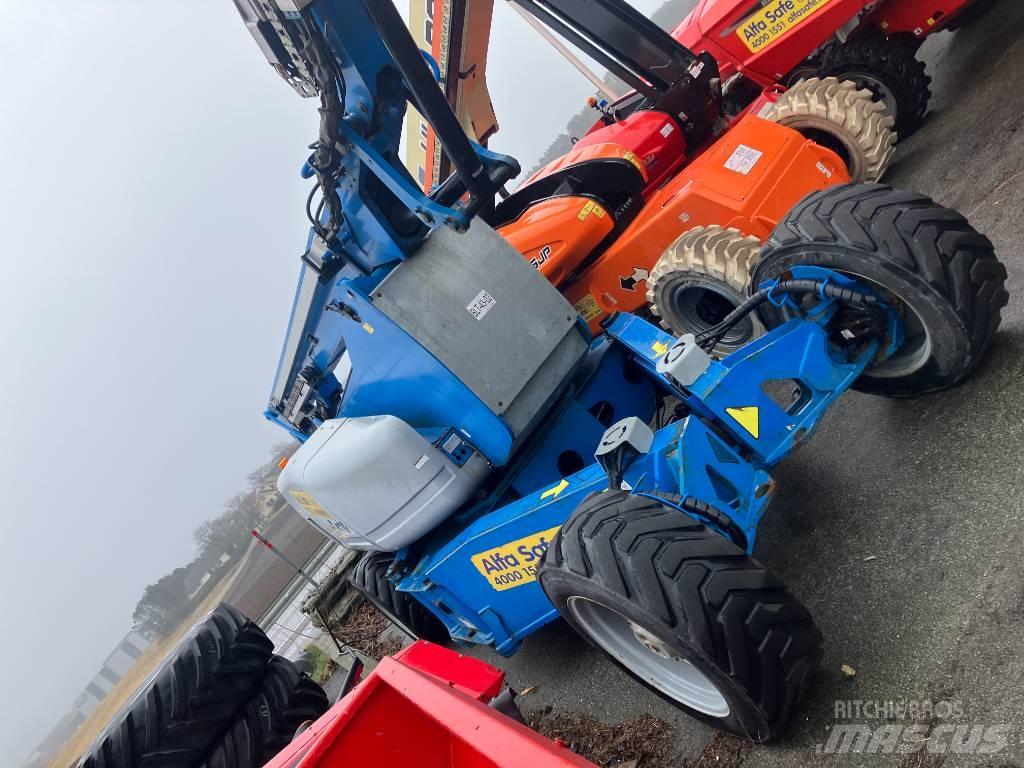 Genie Z 135/70 Iseliikuvad poomtõstukid