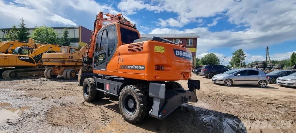 Doosan DX 160 W Ratasekskavaatorid