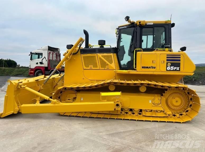 Komatsu D 65PX-18 Buldooserid