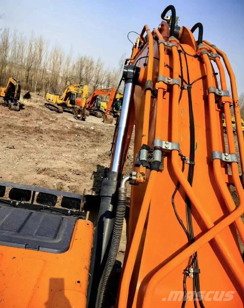 Doosan DX 500 LC Roomikekskavaatorid