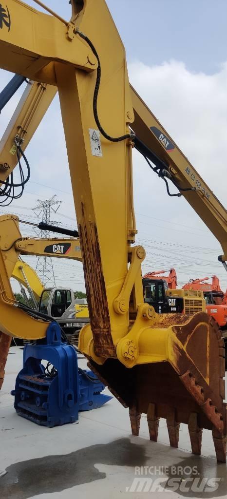 Komatsu PC 450 LC-7 Roomikekskavaatorid