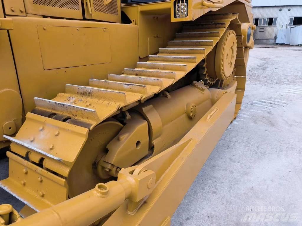 CAT D 8 R Buldooserid