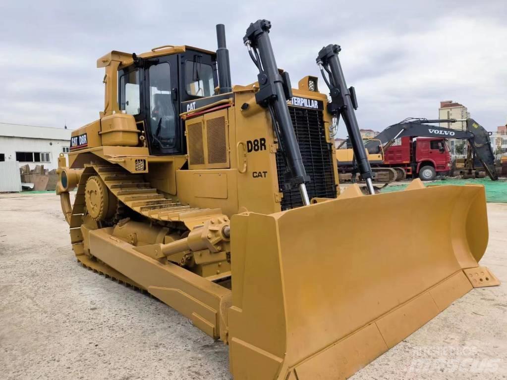 CAT D 8 R Buldooserid