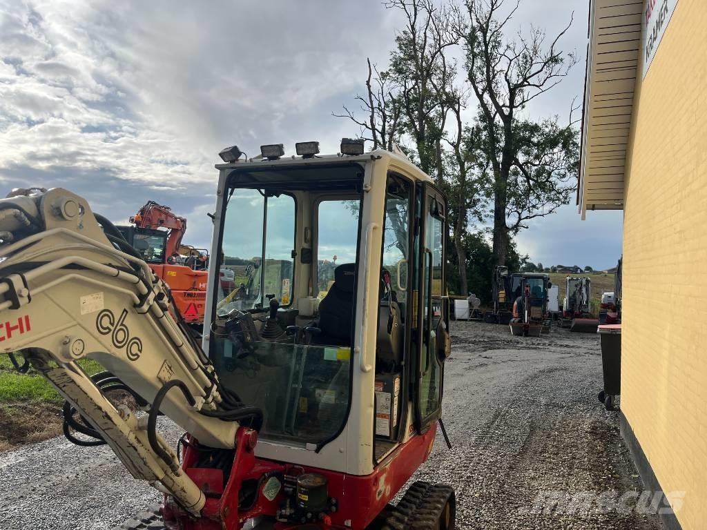 Takeuchi TB 225 Miniekskavaatorid < 7 t
