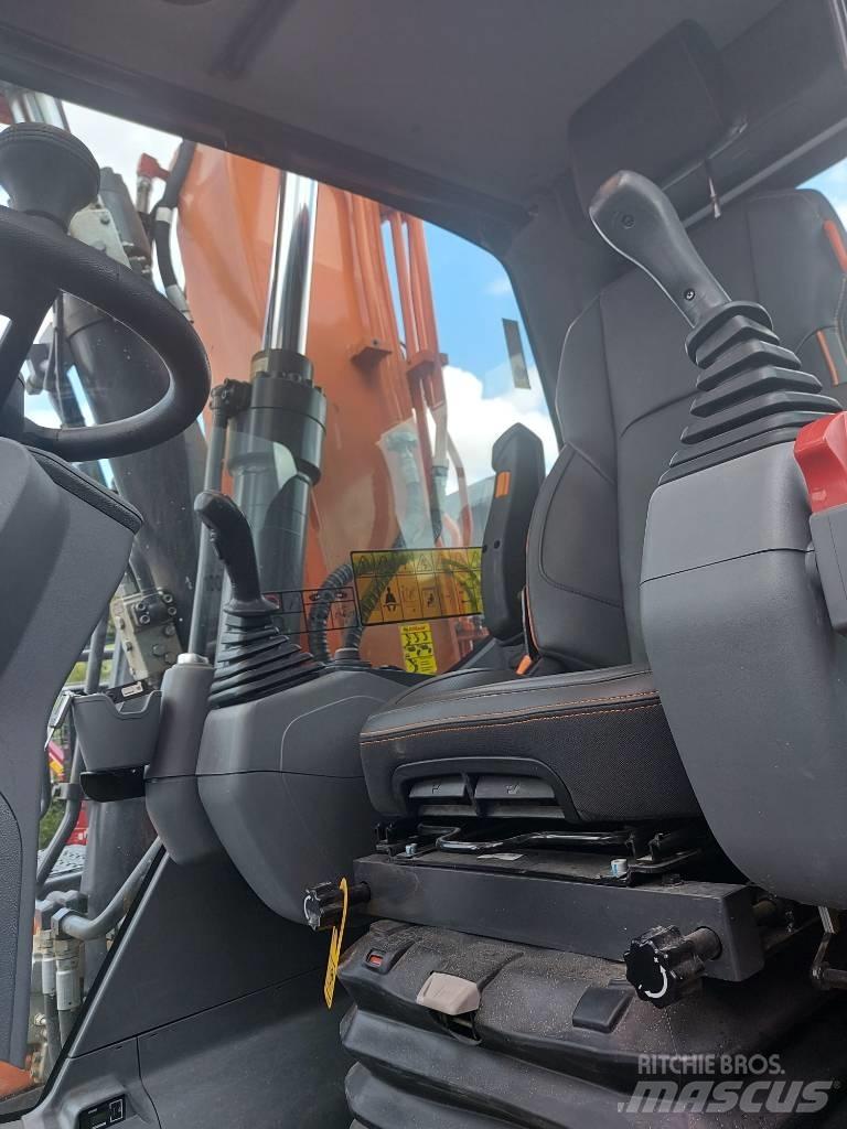 Develon DX 170 W-7 Ratasekskavaatorid