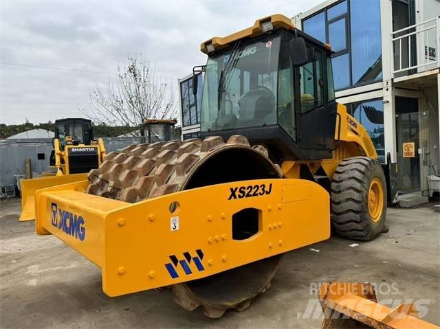 XCMG XS 223 J Ühe trumliga rullid