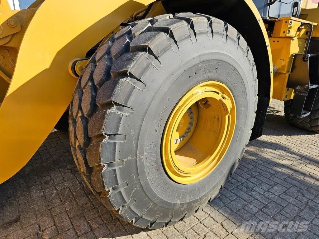 CAT 950L Rataslaadurid