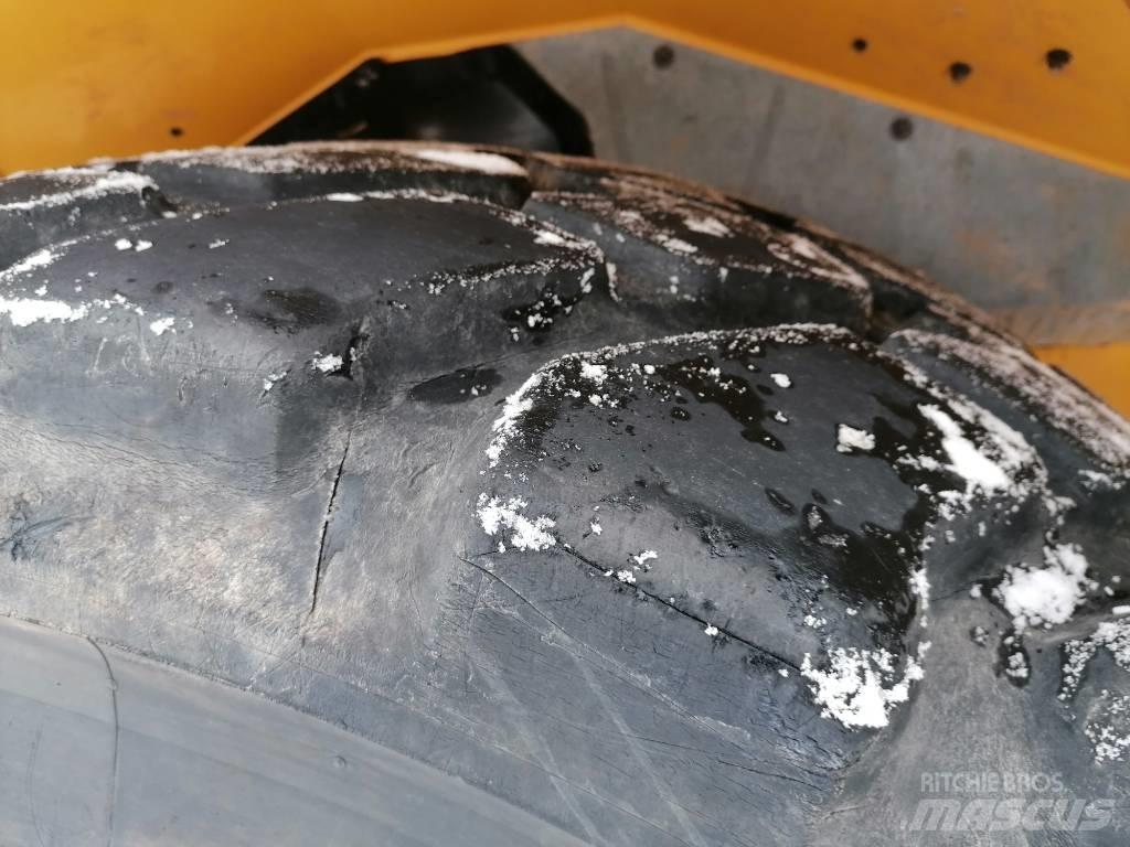 Volvo A 25 G Liigendraamiga pinnaseveokid