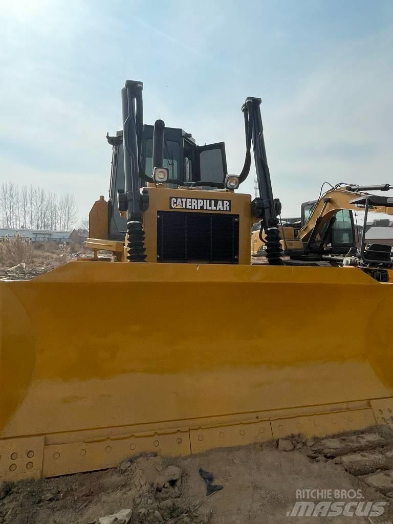 CAT D 7 G Buldooserid