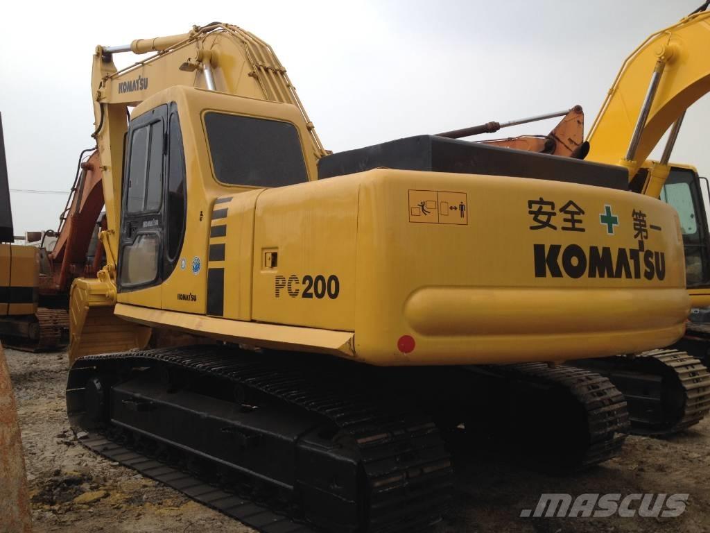 Komatsu PC200-6 Roomikekskavaatorid