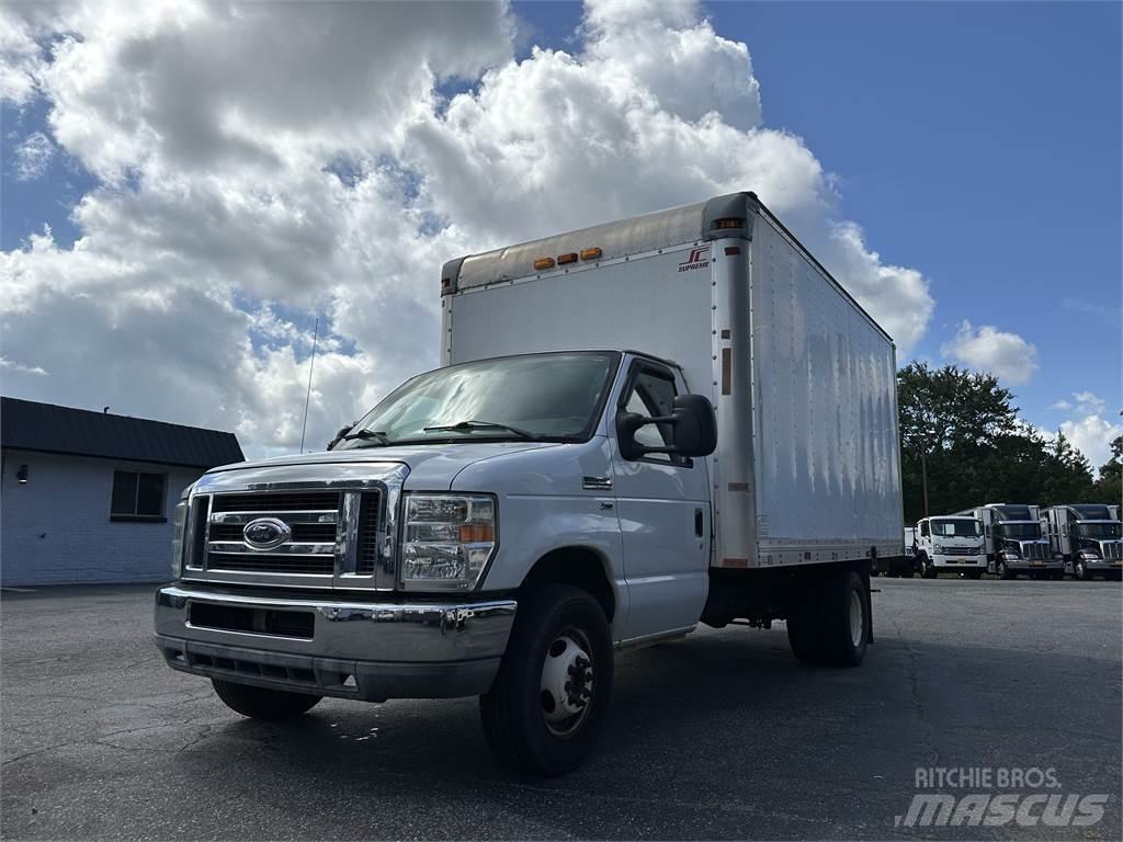 Ford Econoline Furgoonautod