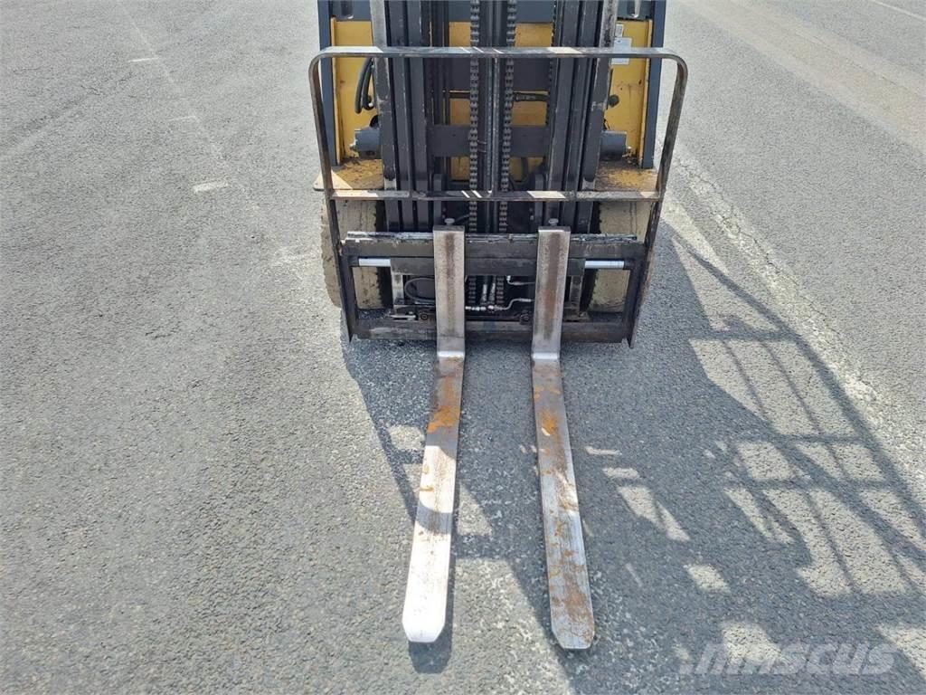 CAT EP25K-PAC Kahveltõstukid - muud