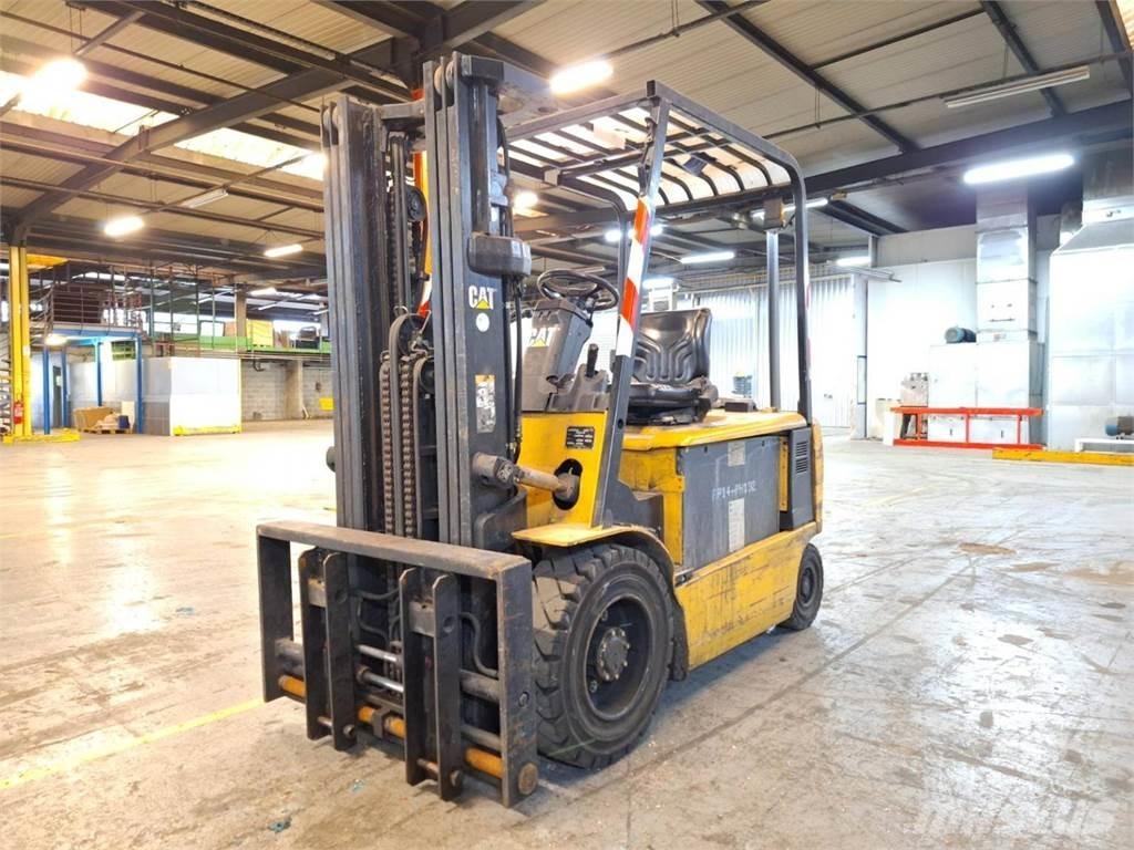 CAT EP30K-PAC Kahveltõstukid - muud