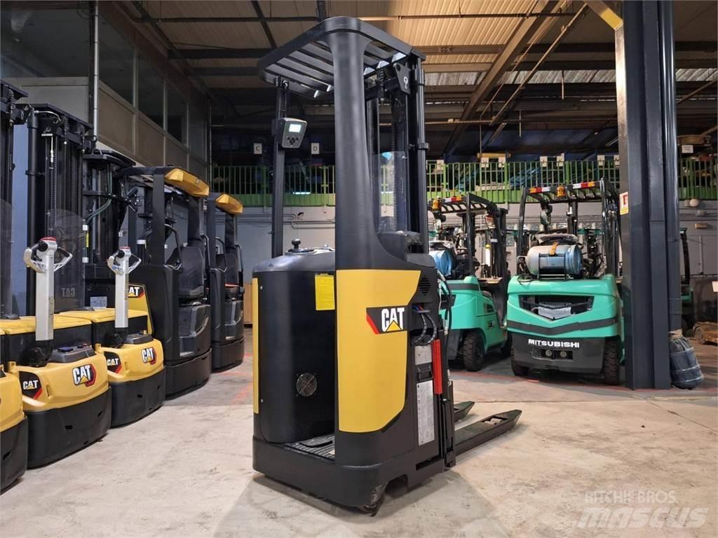 CAT NSR16N2 Platvormiga virnastajad