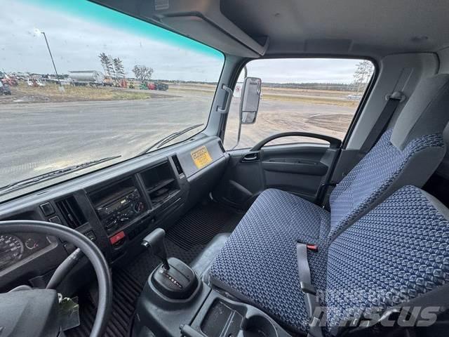 Isuzu NPR HD Muu