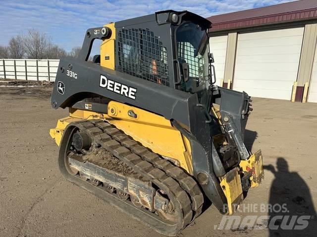 John Deere 331G Muu