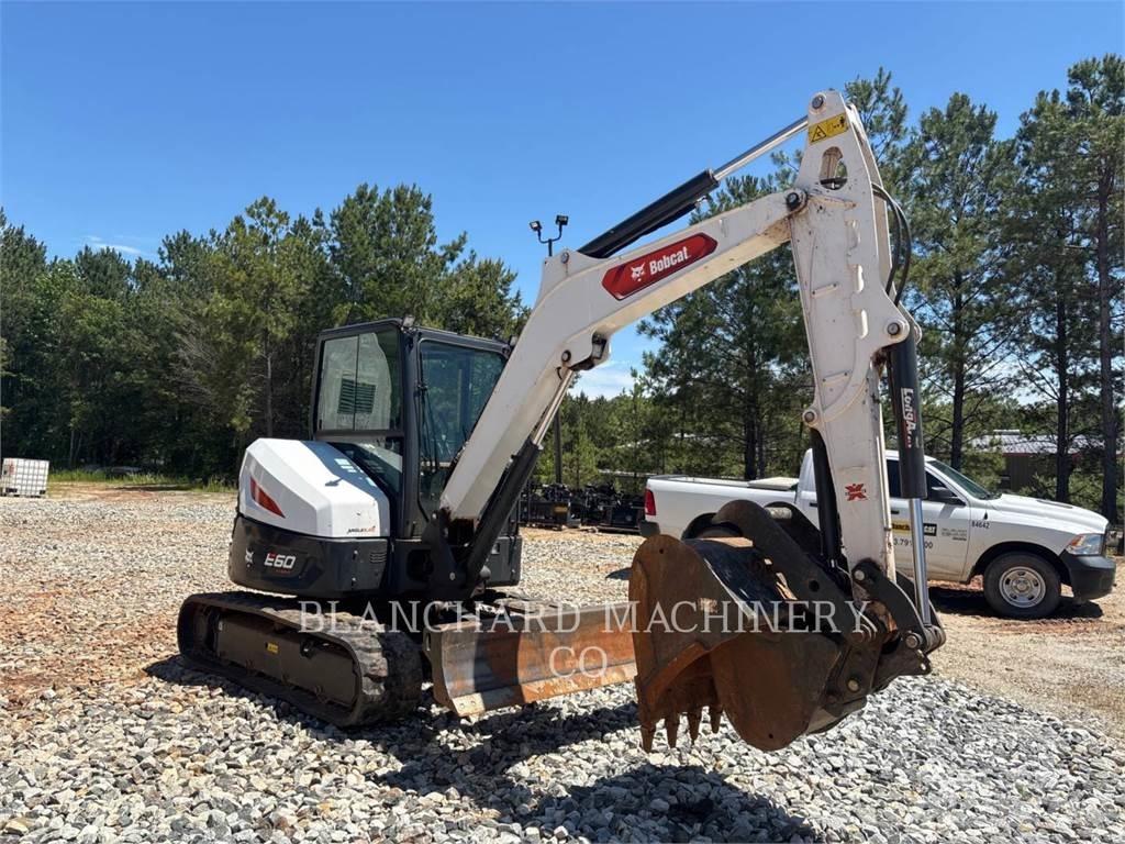 Bobcat E60 Roomikekskavaatorid
