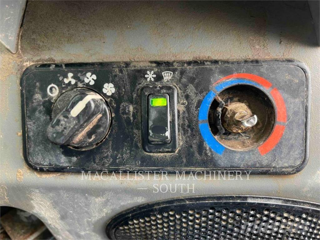 Bobcat T740 Roomiklaadurid