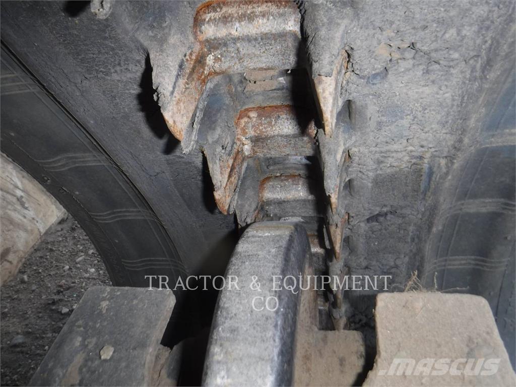 Bobcat T76 Kompaktlaadurid