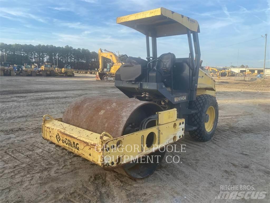 Bomag BW177D-50 Ühe trumliga rullid