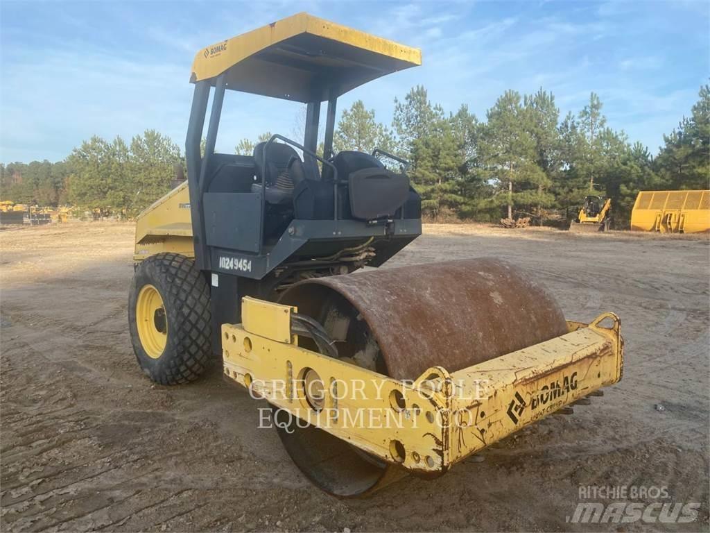 Bomag BW177D-50 Ühe trumliga rullid