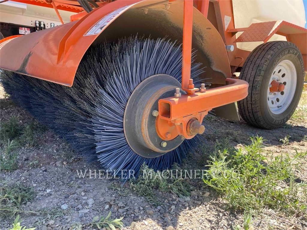 Broce BROOM 4 Tänavapuhastusmasinad