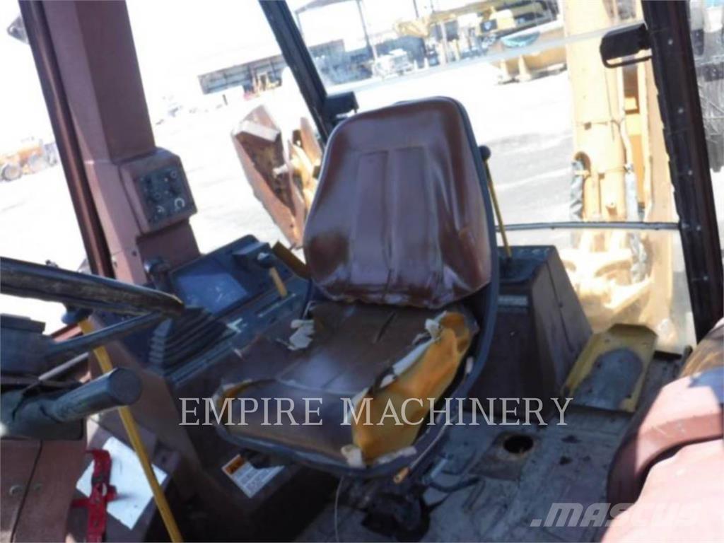 CASE 590 Ekskavaatorlaadurid