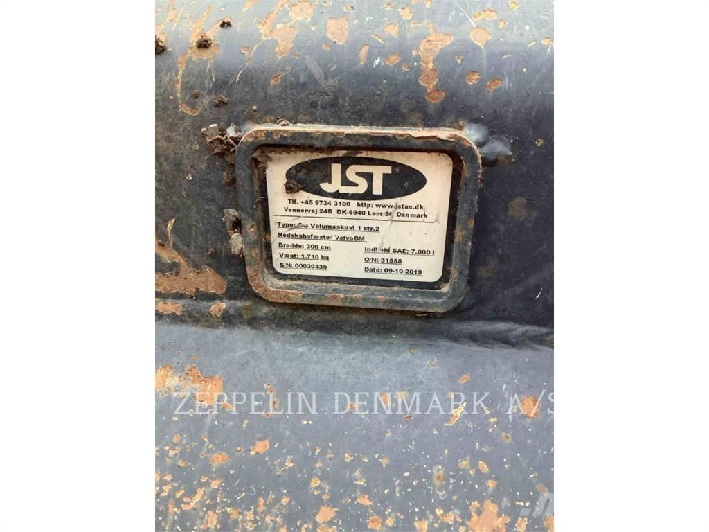 CASE 921G Rataslaadurid