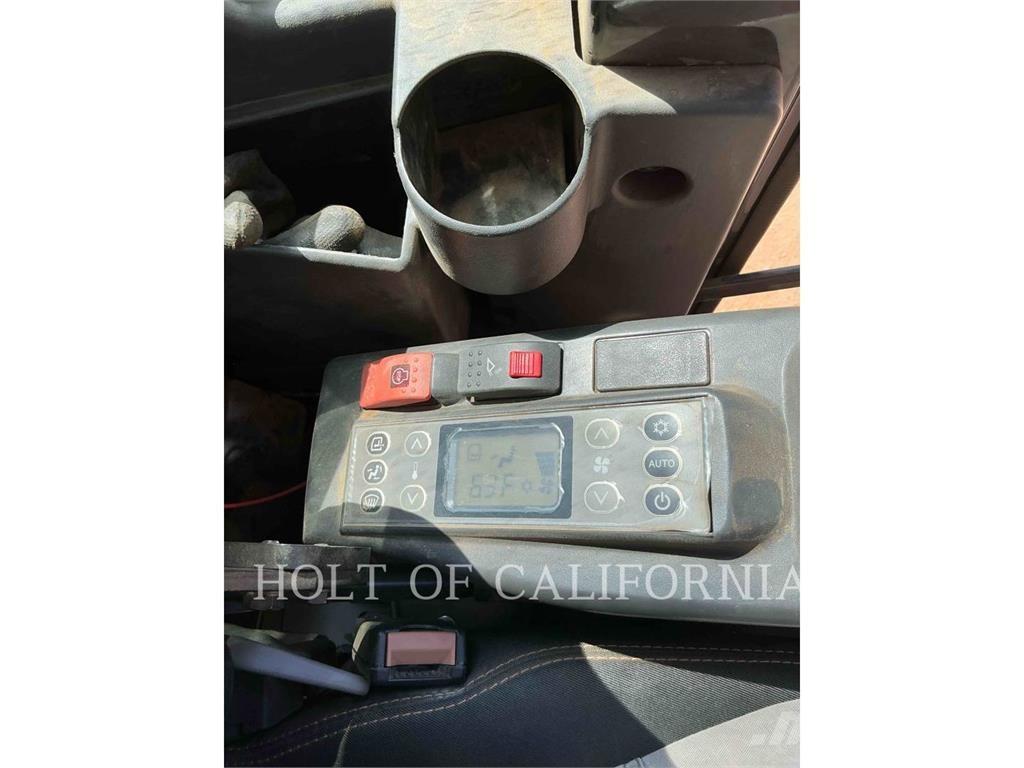 CASE CX80C Roomikekskavaatorid