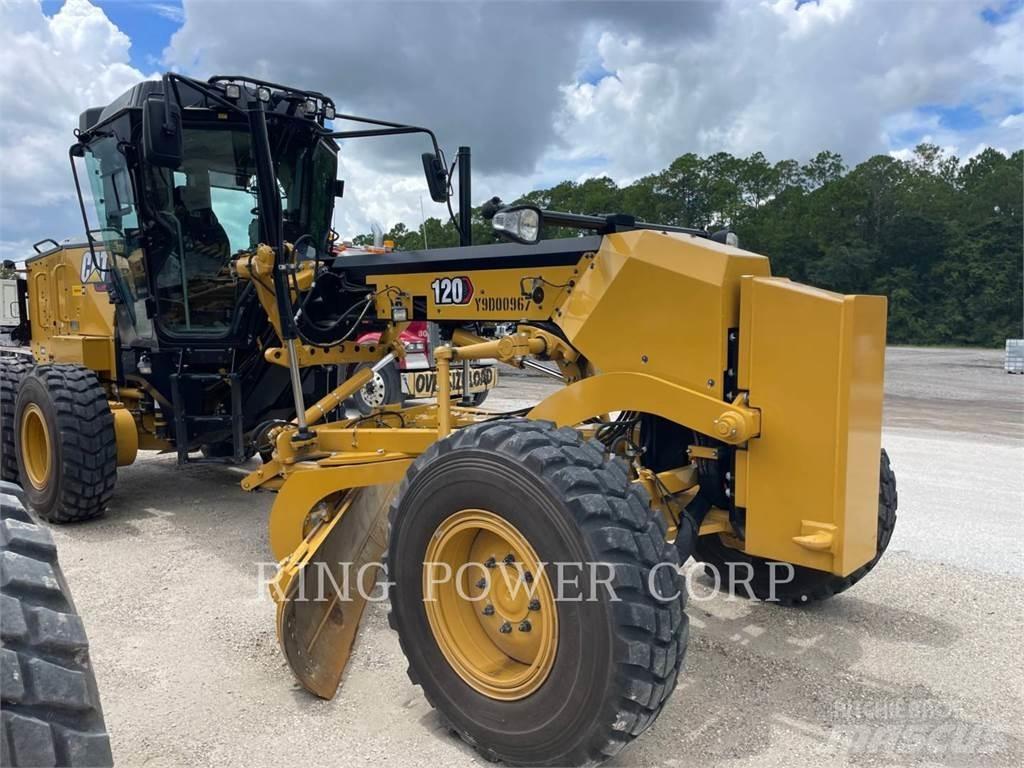 CAT 120 AWD CS Greiderid
