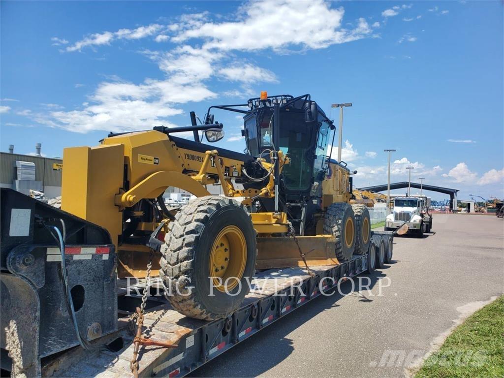 CAT 120 AWD CS Greiderid