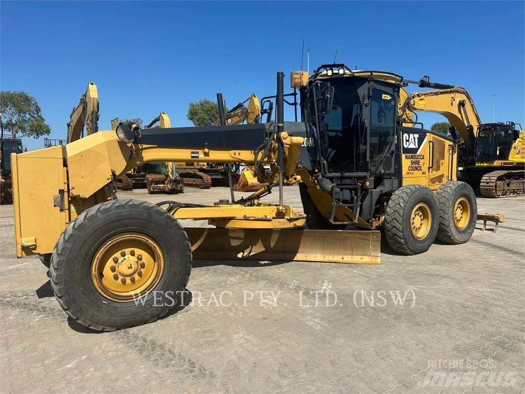 CAT 120M Greiderid