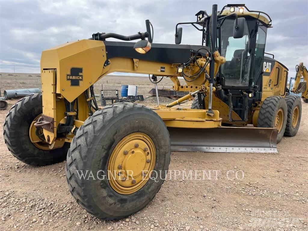 CAT 120M AWD Greiderid