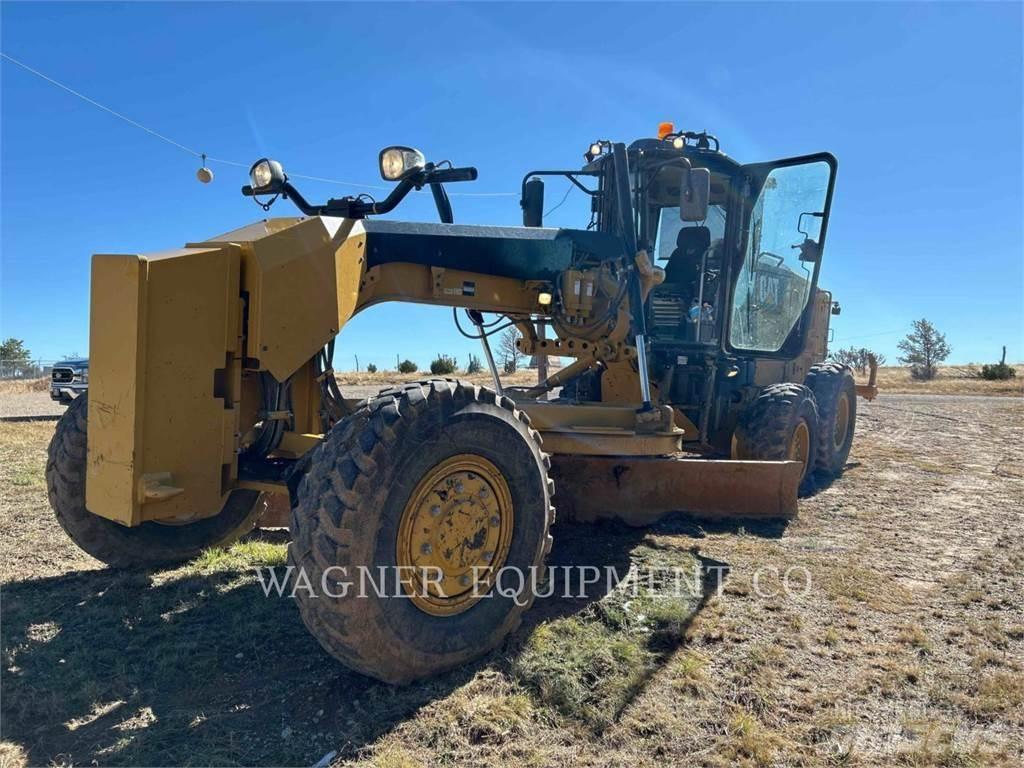 CAT 120M2 AWD Greiderid