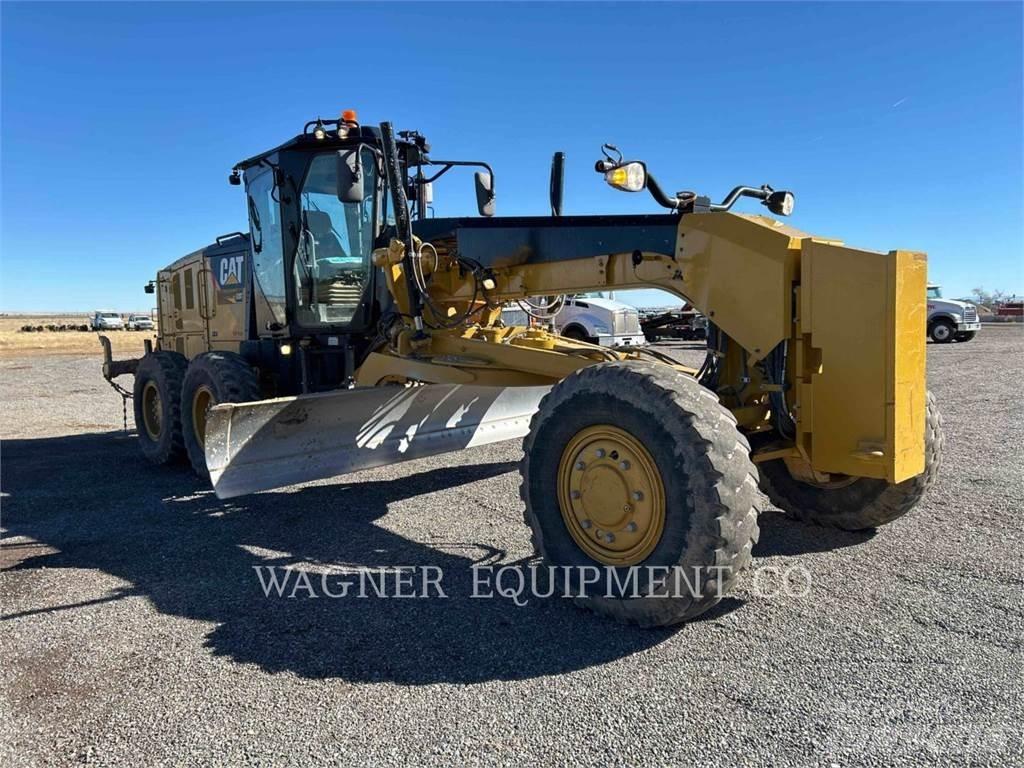 CAT 120M2 AWD Greiderid