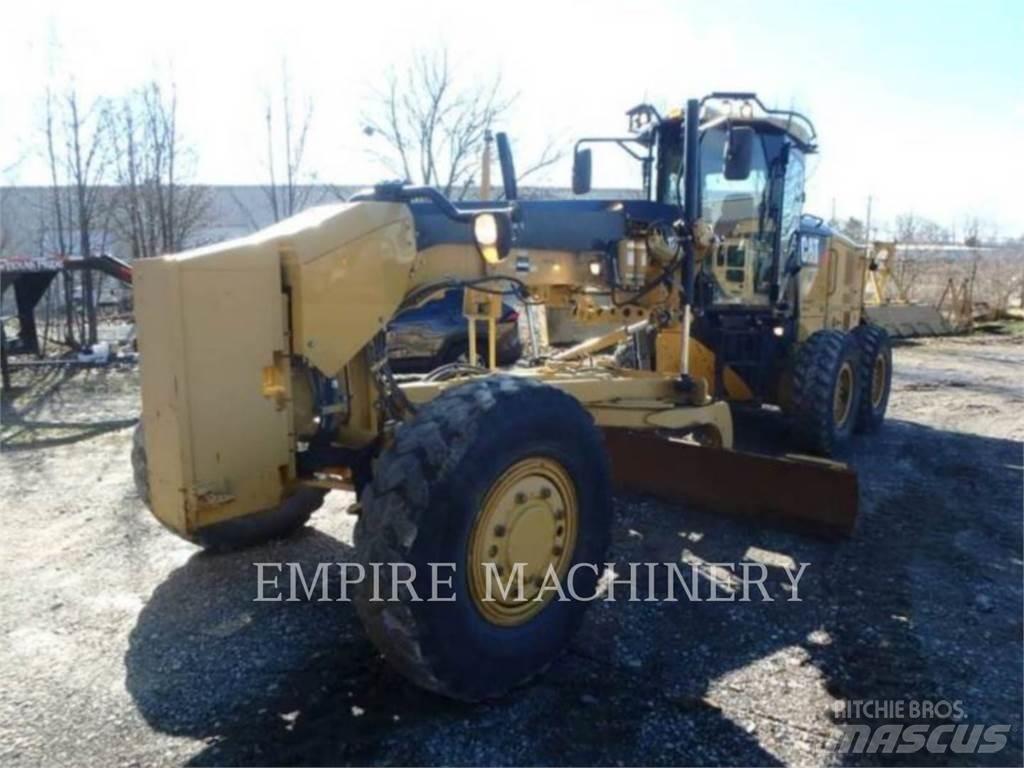 CAT 120M2 AWD Greiderid