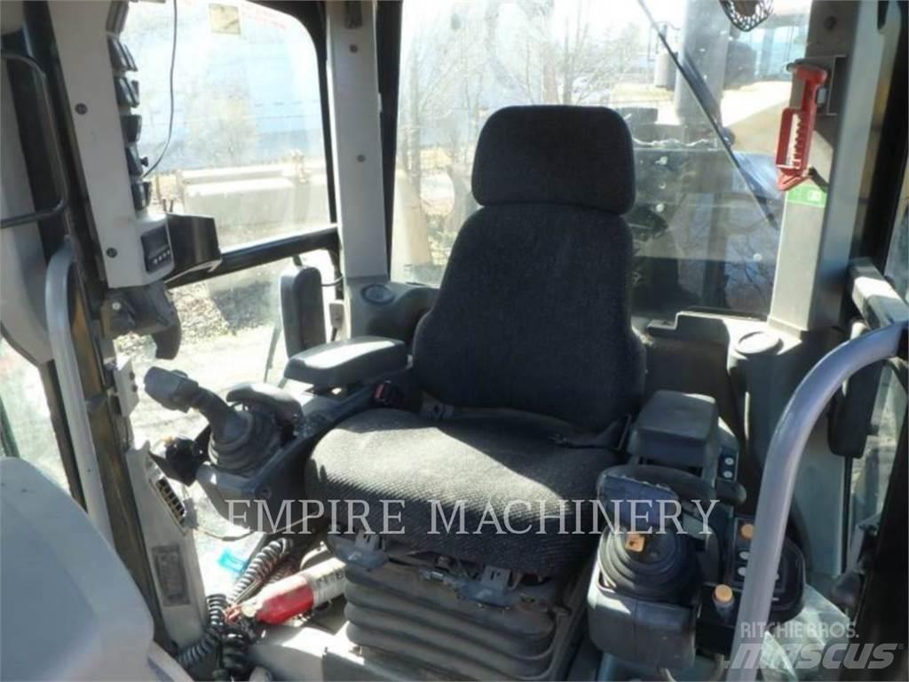 CAT 120M2 AWD Greiderid