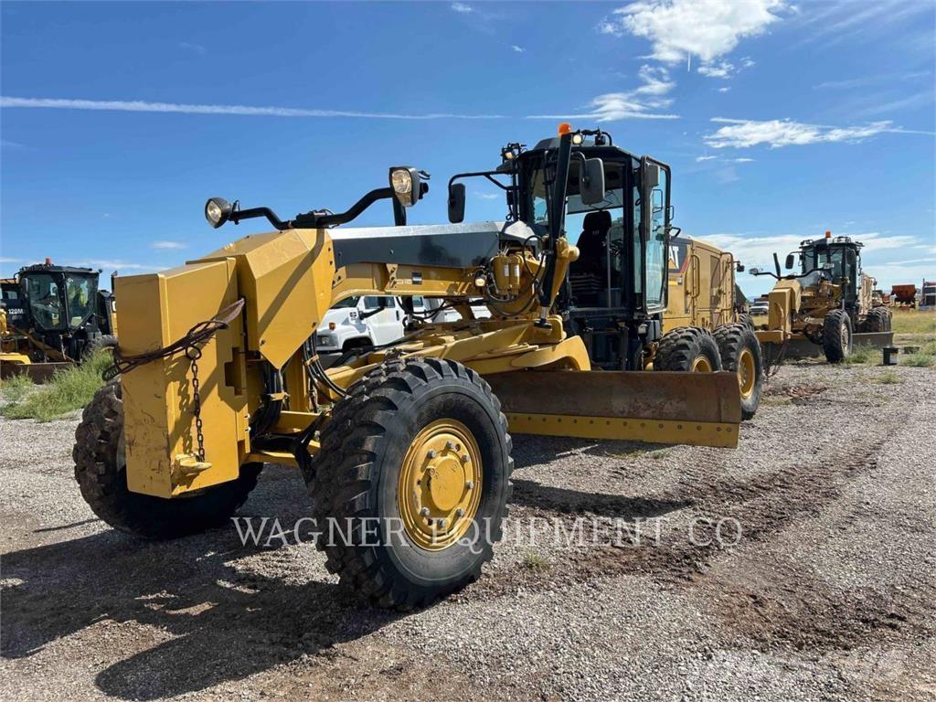 CAT 120M2 AWD Greiderid