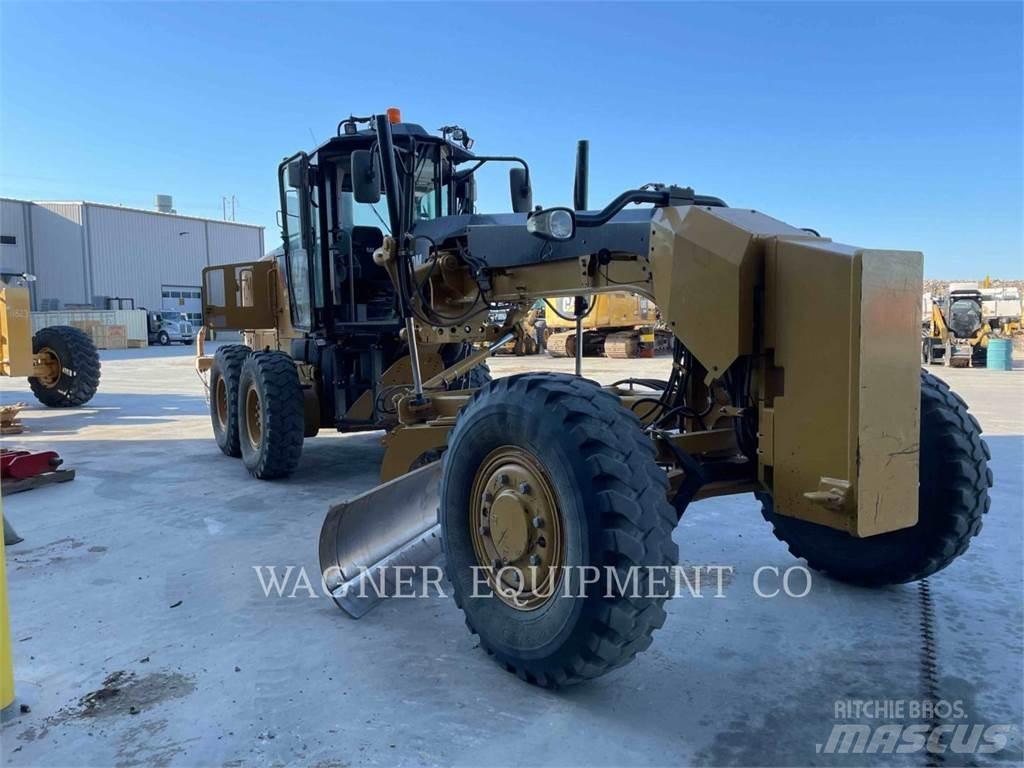 CAT 120M2AWD Greiderid