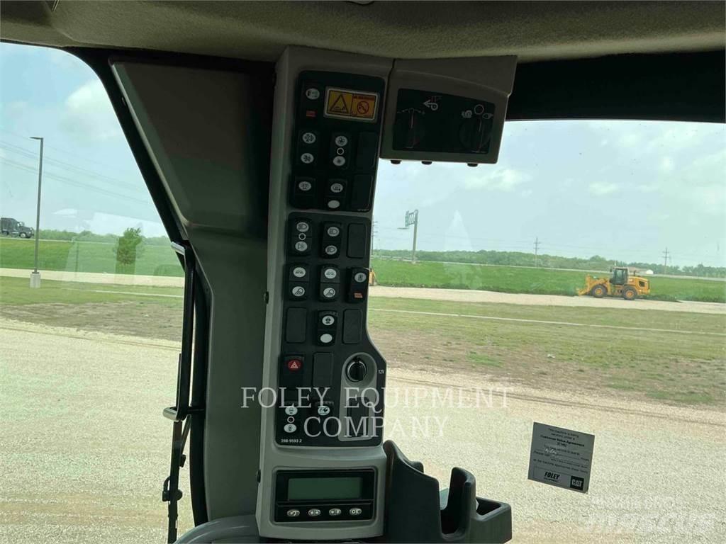 CAT 120M2AWD Greiderid