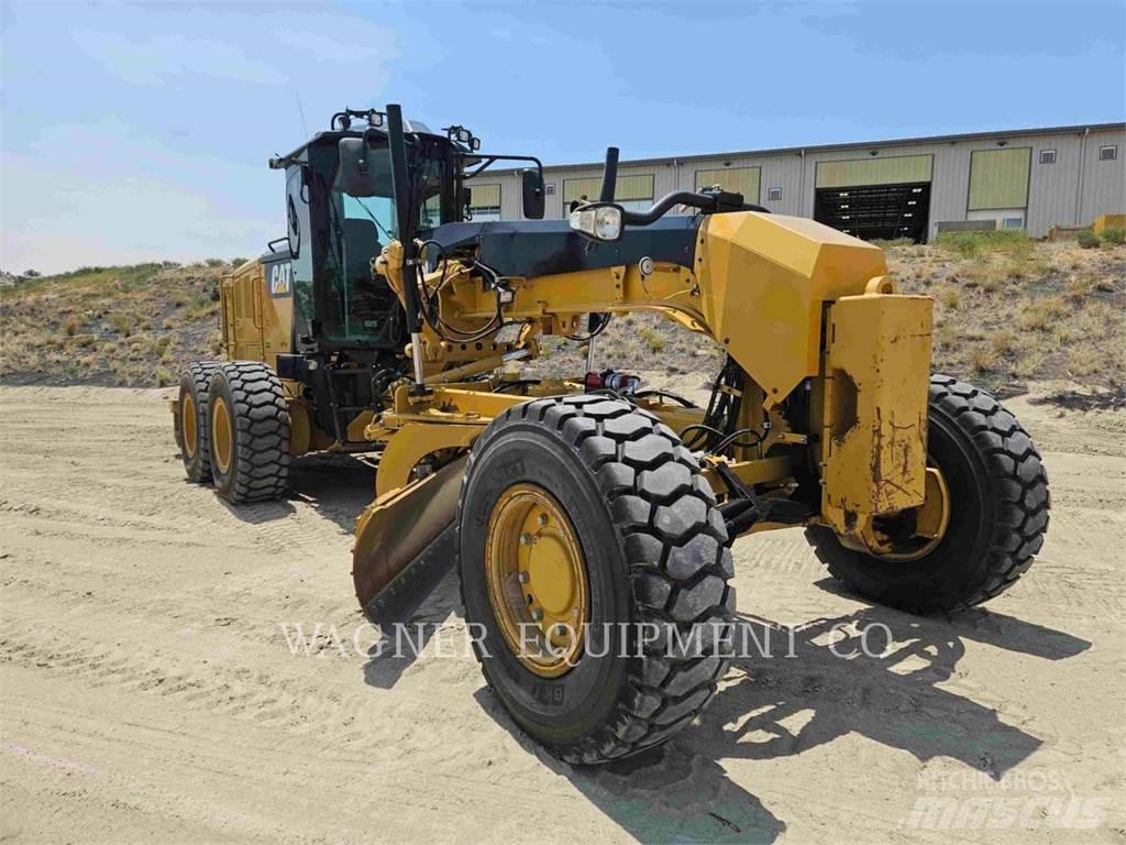 CAT 120M2AWD Greiderid