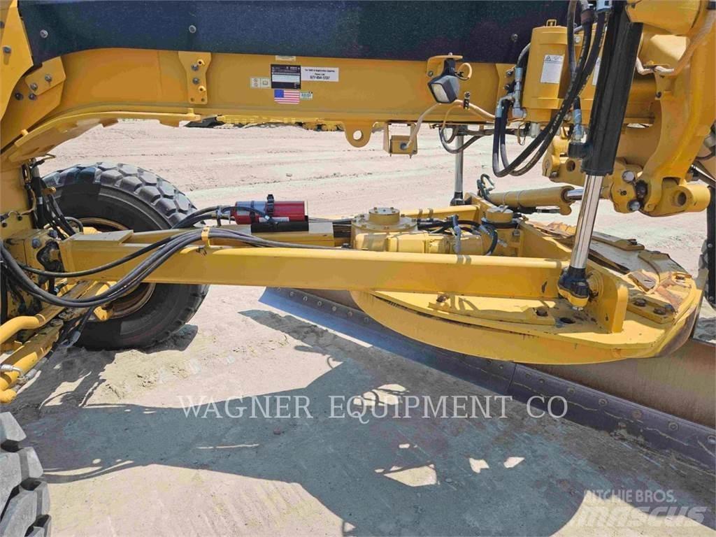 CAT 120M2AWD Greiderid