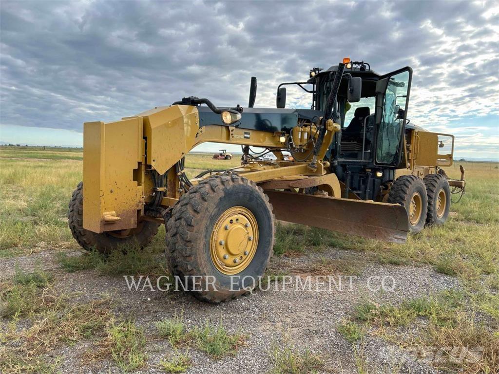 CAT 120M2AWD Greiderid