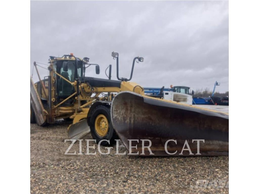 CAT 12M Greiderid