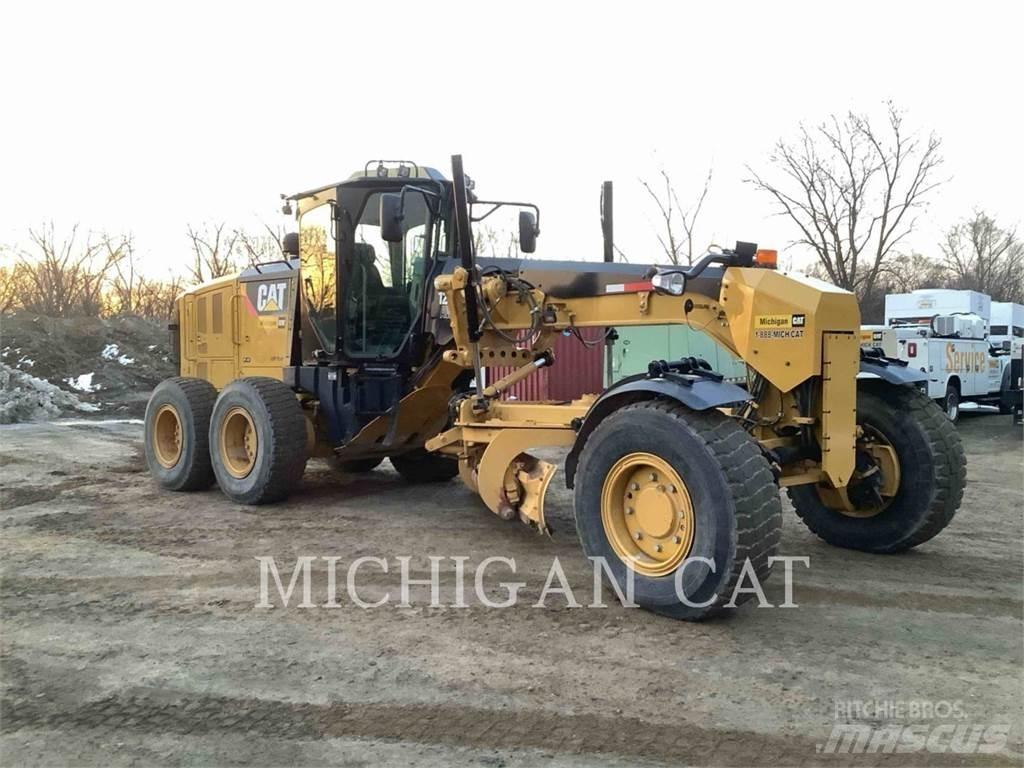CAT 12M2 AWD Greiderid