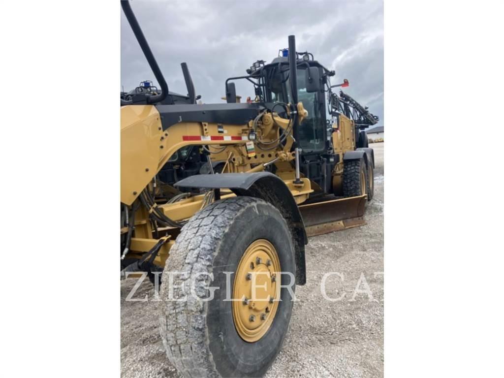 CAT 12M2AWD Greiderid