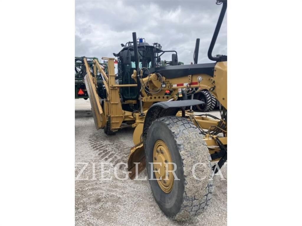 CAT 12M2AWD Greiderid
