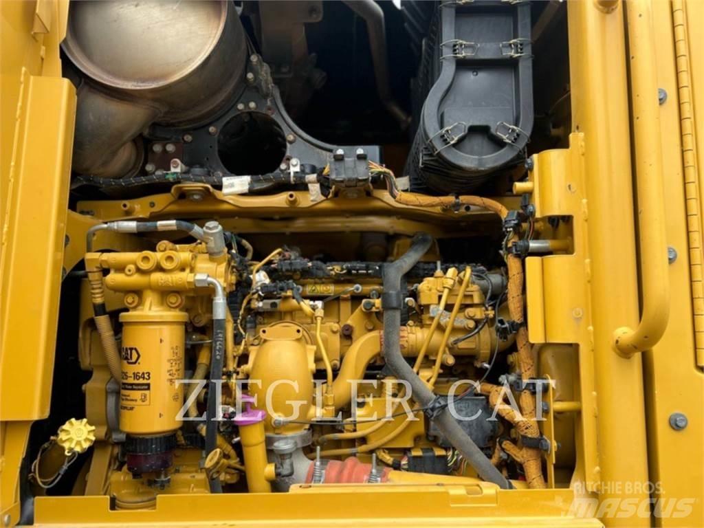 CAT 12M2AWD Greiderid