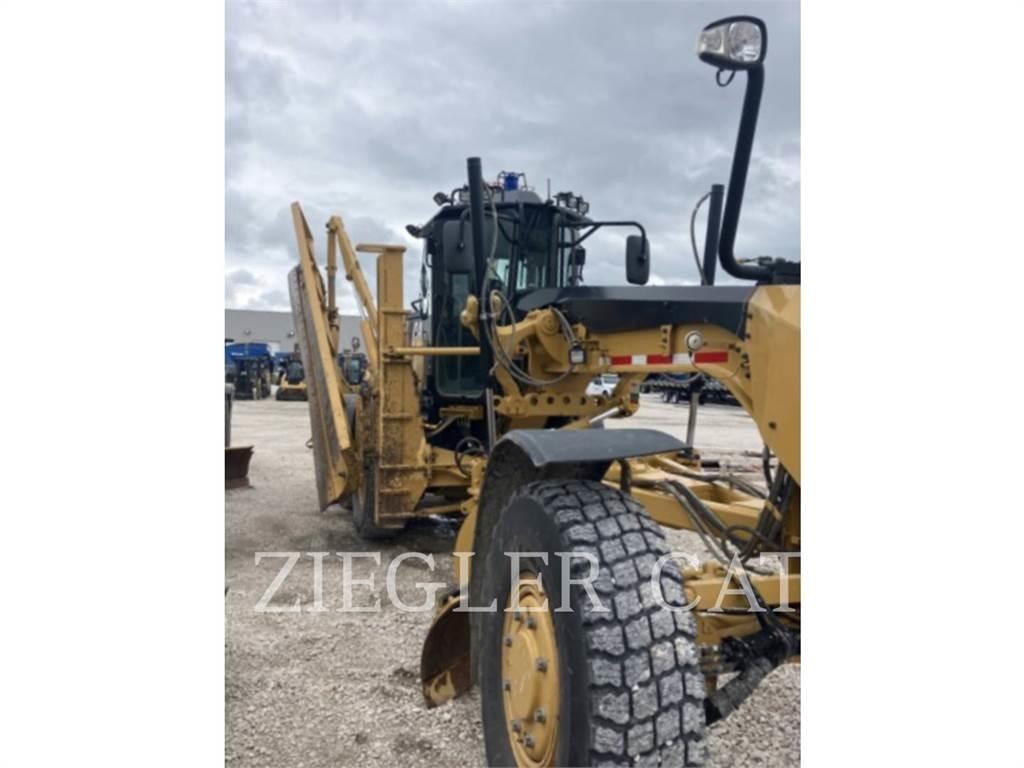 CAT 12M2AWD Greiderid